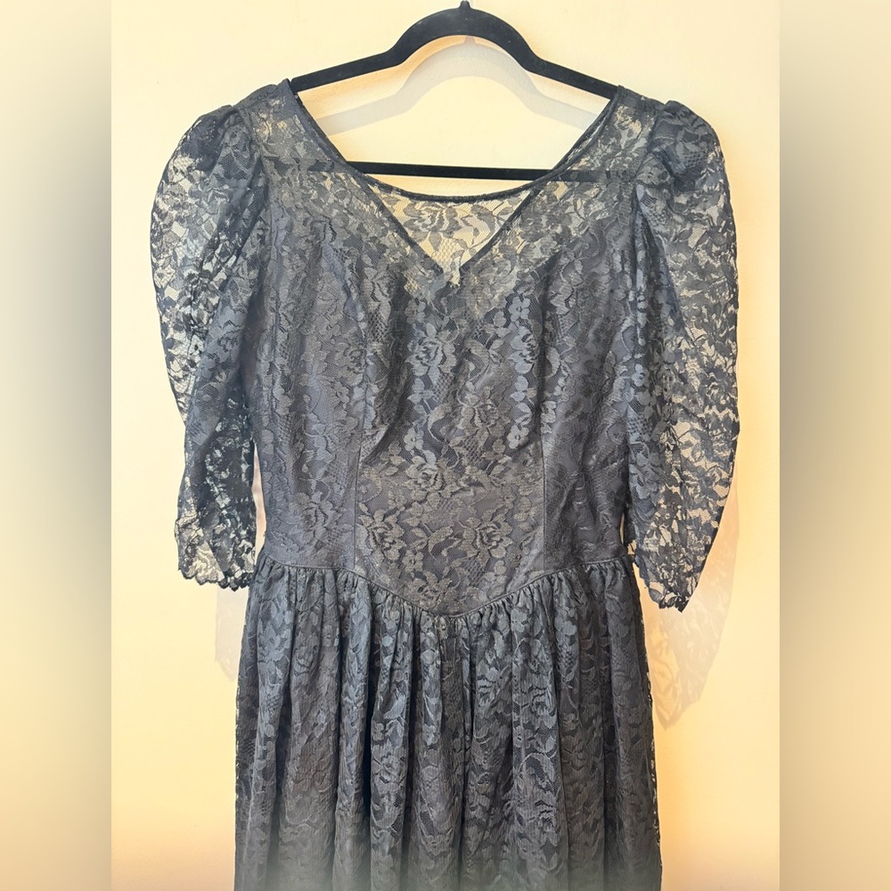Barbara Q for Darva Vintage Black Lace Gown - Picture 3 of 4